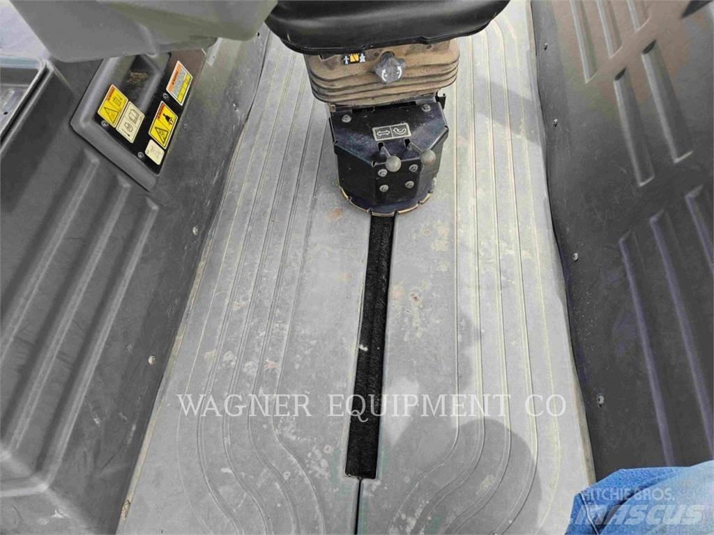 CAT CB64B Compattatori da suolo