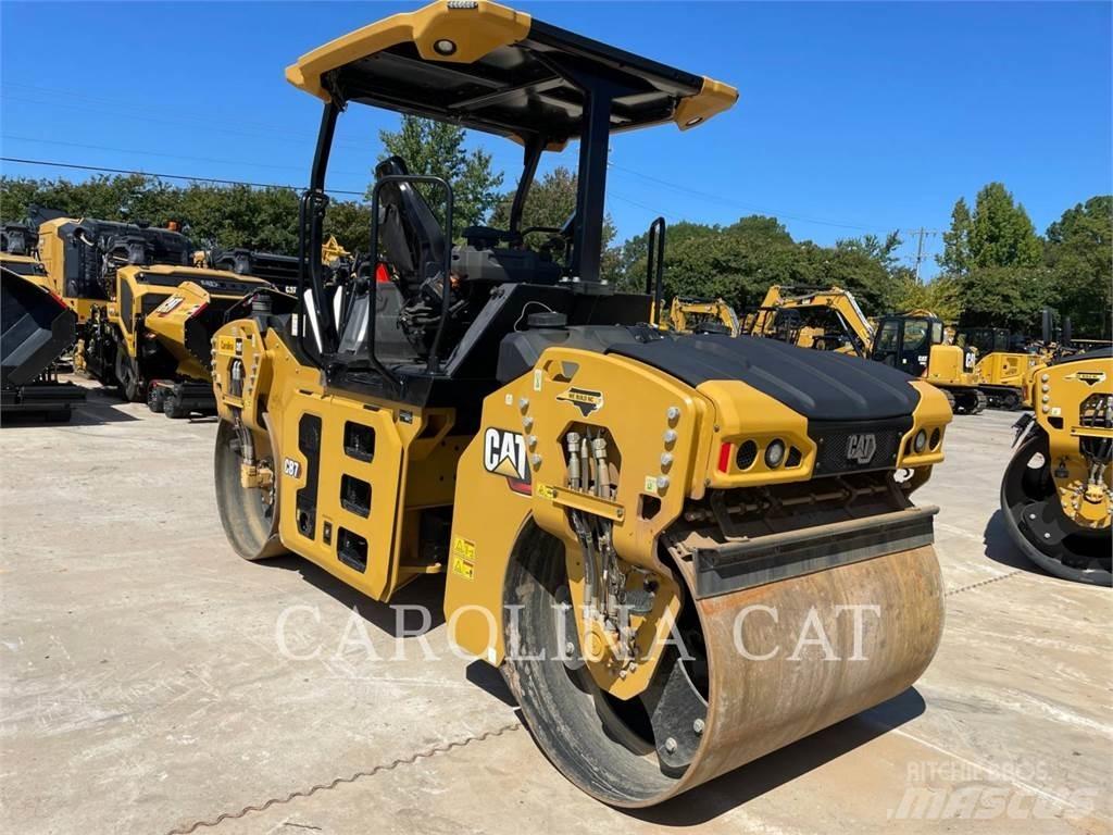 CAT CB7 Finitrici