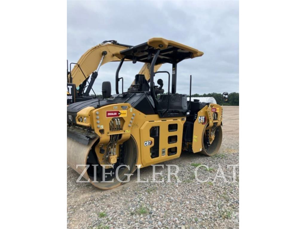 CAT CB7-02 Compattatori da suolo