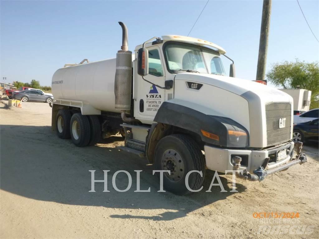 CAT CT660S SBA 6X4 Cisterna
