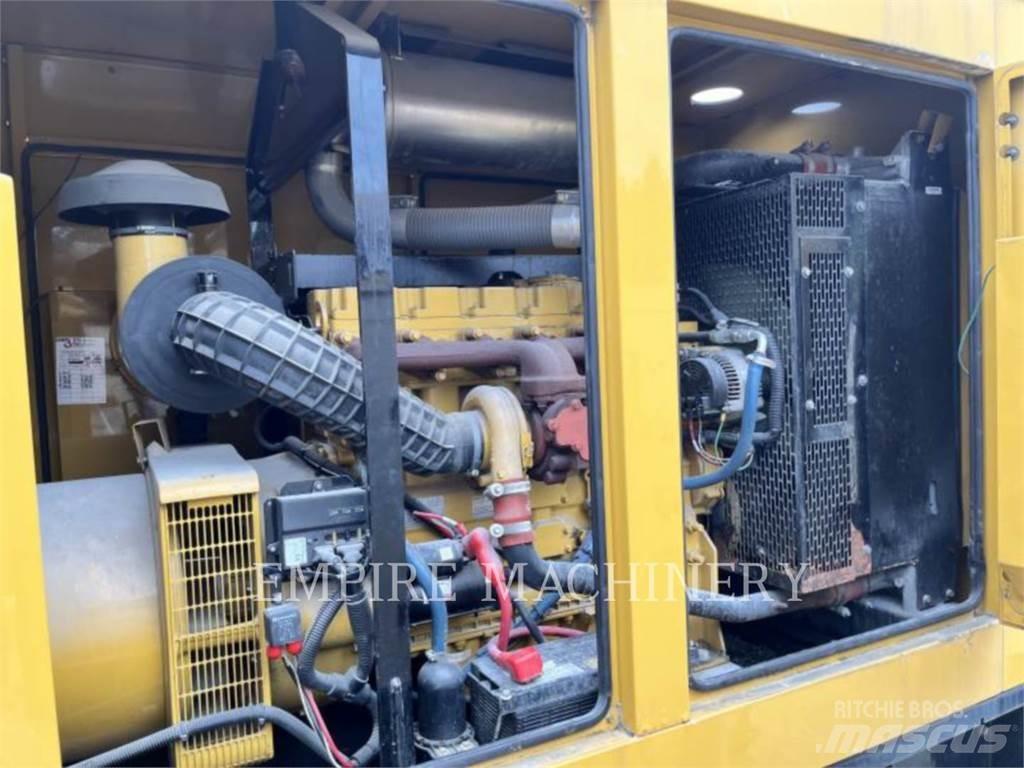 CAT D150 Generatori diesel