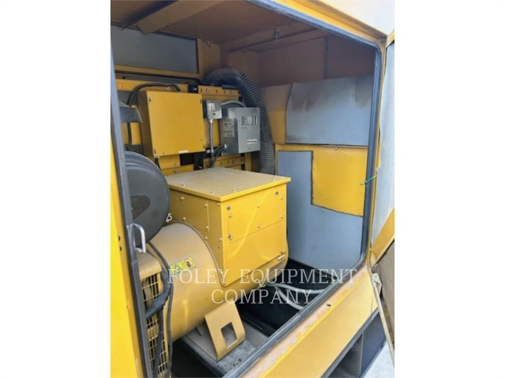 CAT D150-8 Generatori diesel