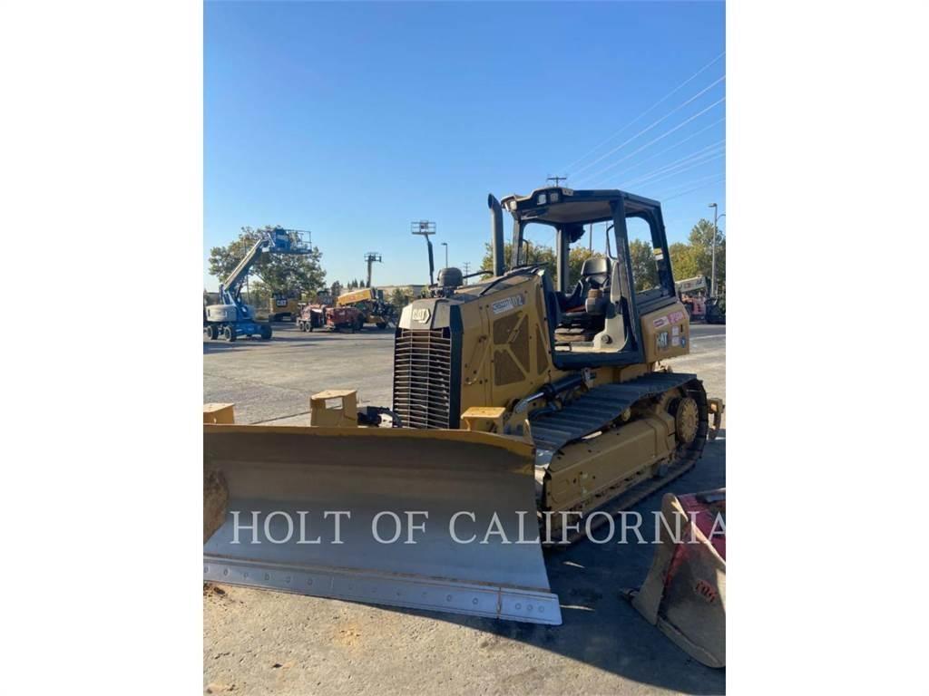 CAT D2 Dozer cingolati