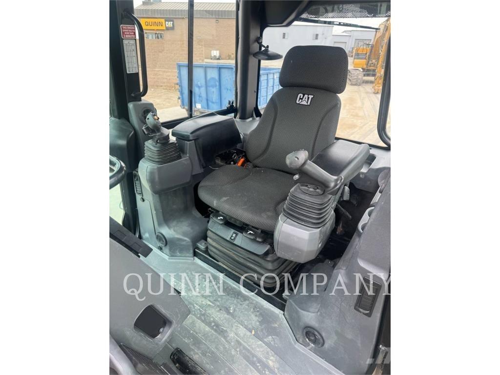 CAT D2 Terne