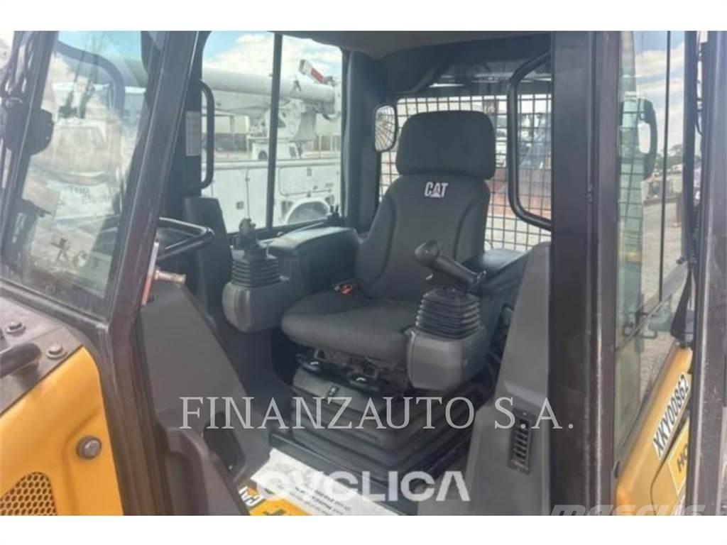 CAT D3 Dozer cingolati