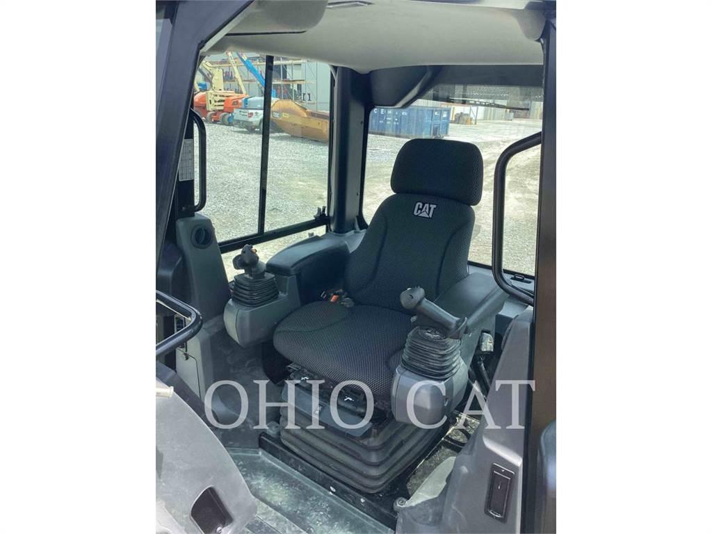 CAT D3 XL Dozer cingolati
