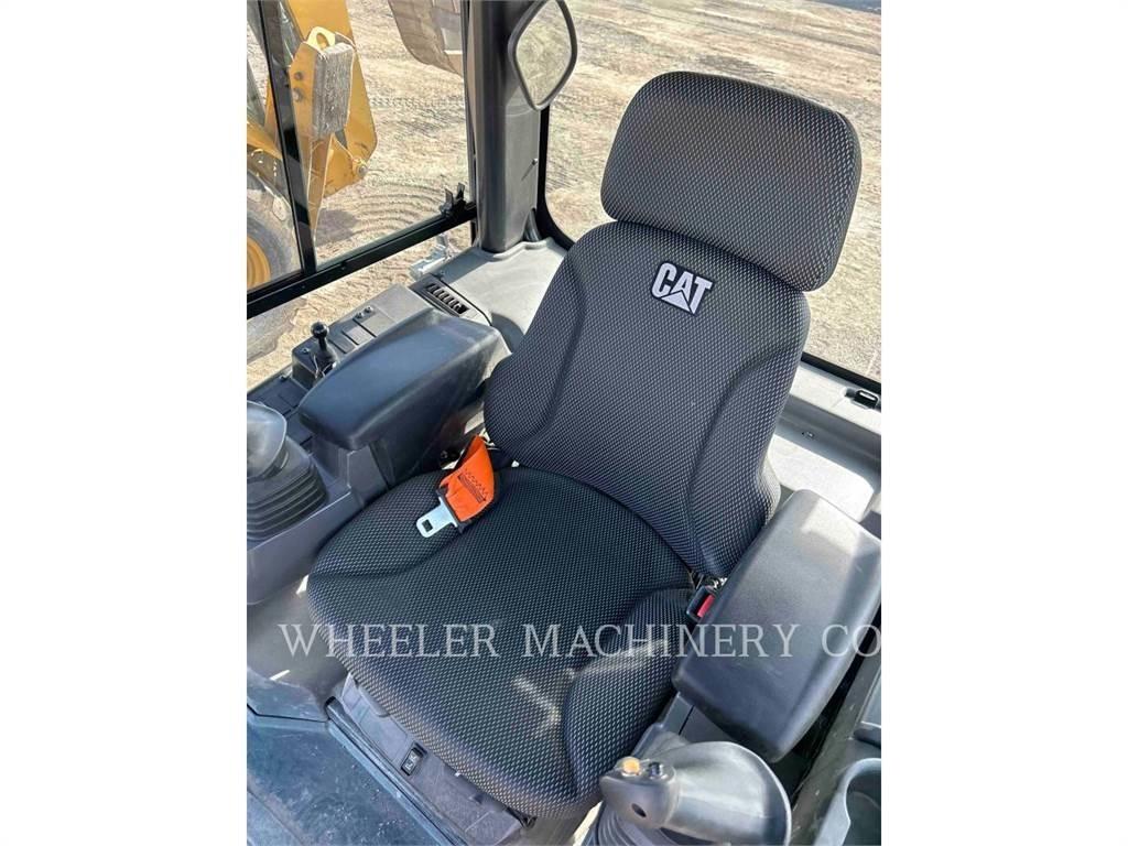 CAT D3 XL Dozer cingolati