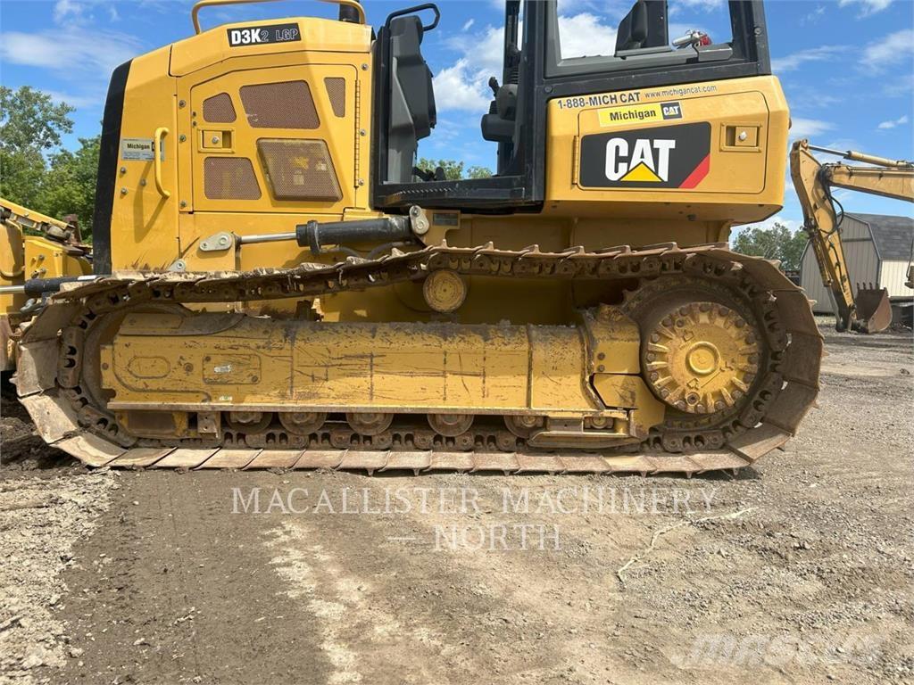 CAT D3K2L 4F Dozer cingolati