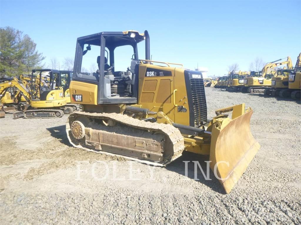 CAT D3K2XL Dozer cingolati