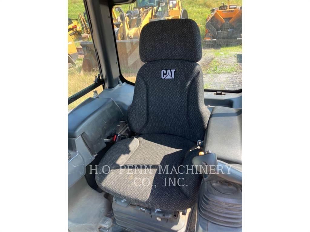 CAT D3K2XL Dozer cingolati
