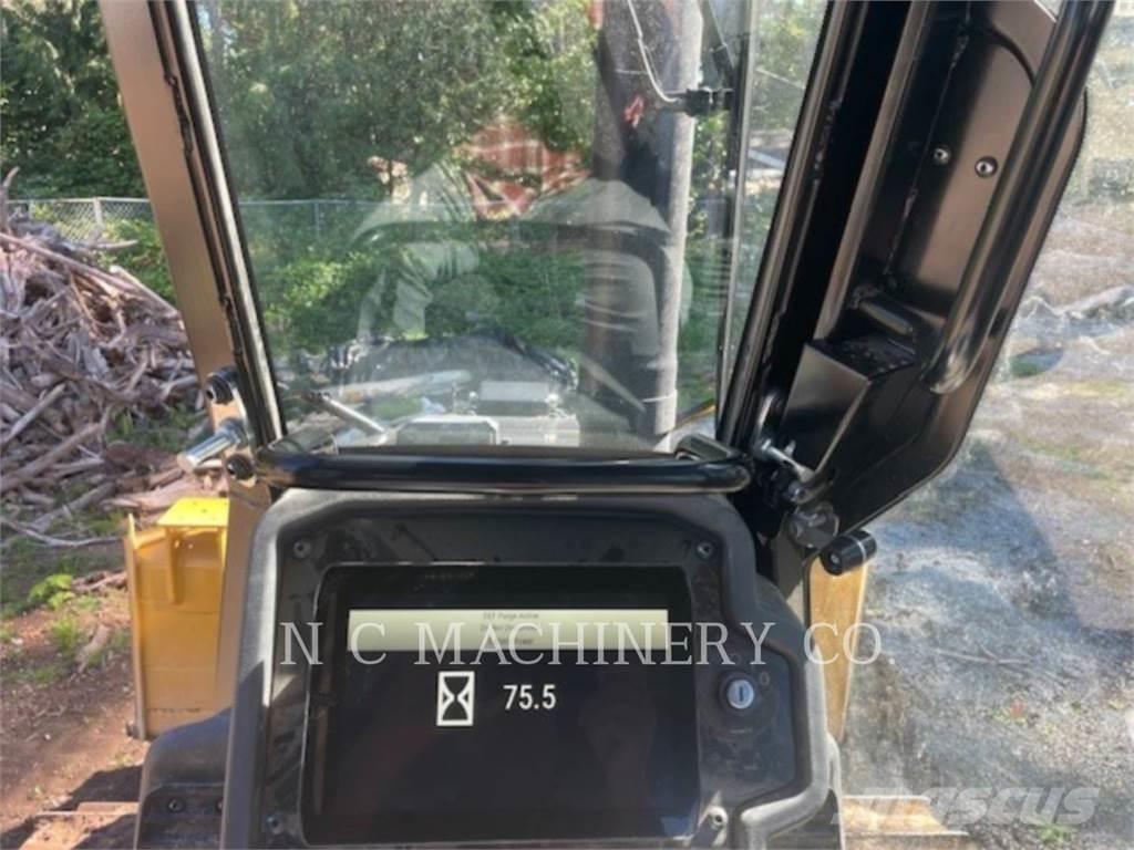 CAT D3XLCB Dozer cingolati