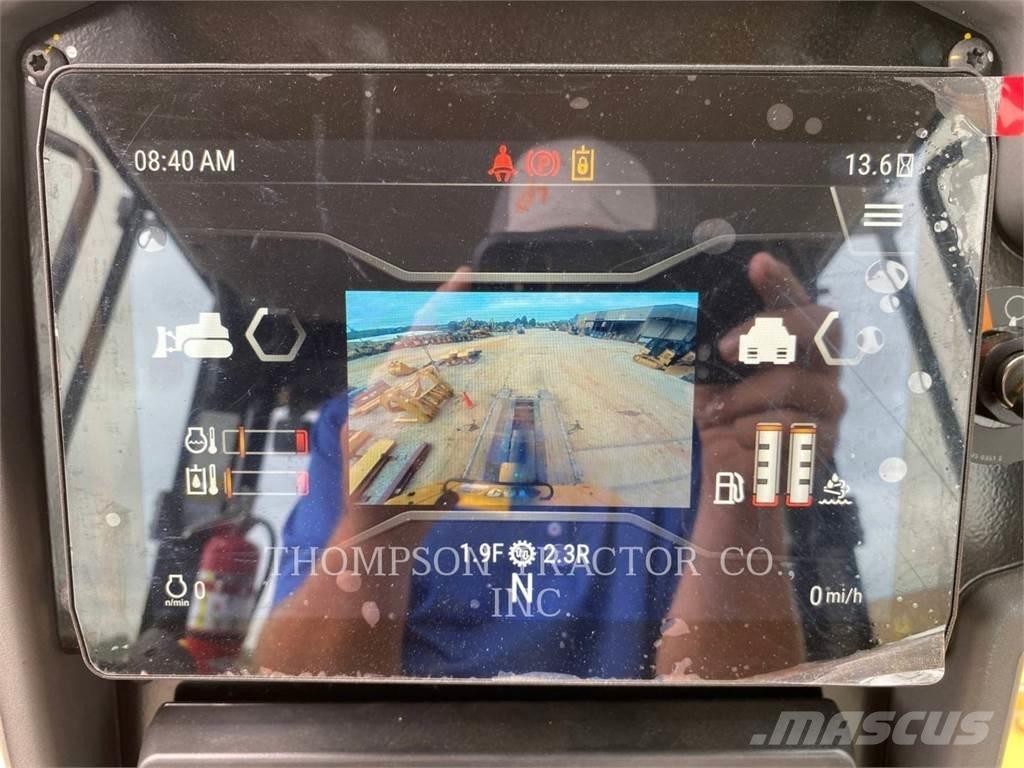 CAT D4 Dozer cingolati