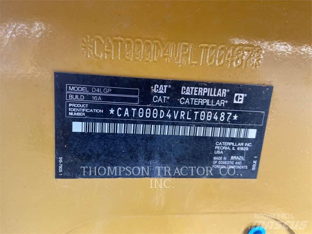 CAT D4 Dozer cingolati