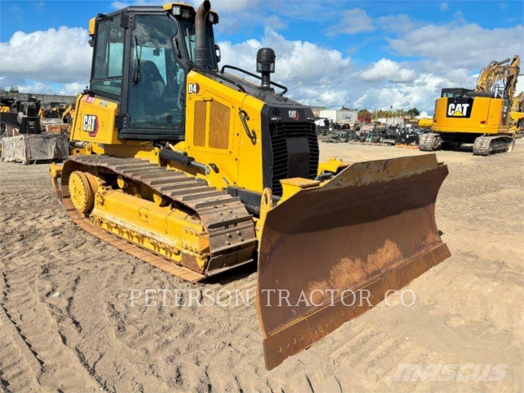CAT D4 Dozer cingolati