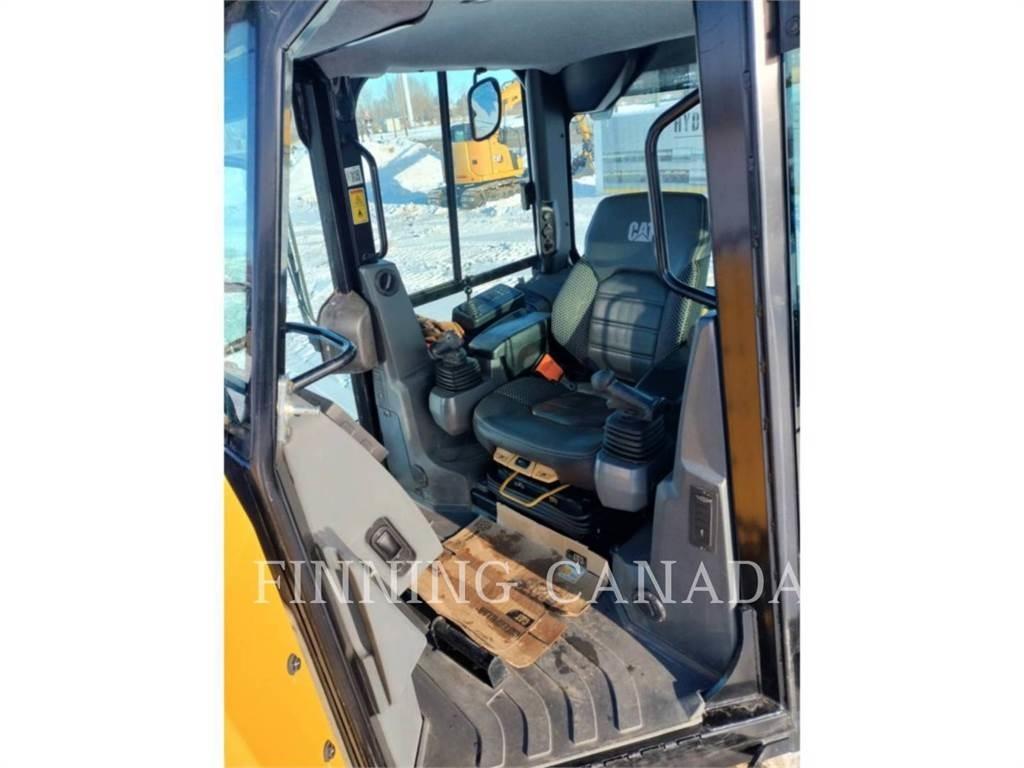 CAT D4-16 Dozer cingolati