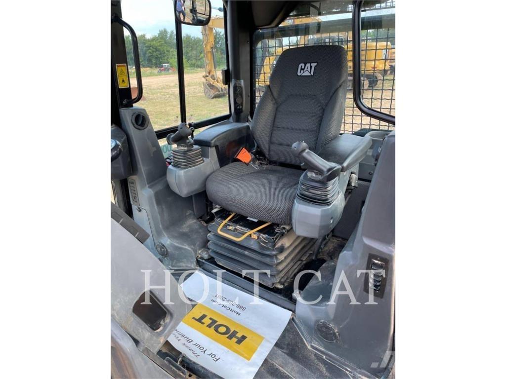 CAT D4 CAB Dozer cingolati