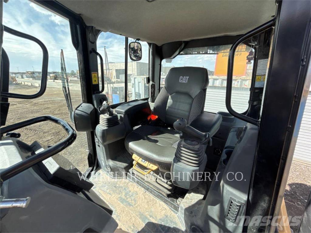 CAT D4 XL Dozer cingolati