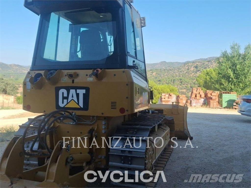 CAT D4K2 Dozer cingolati