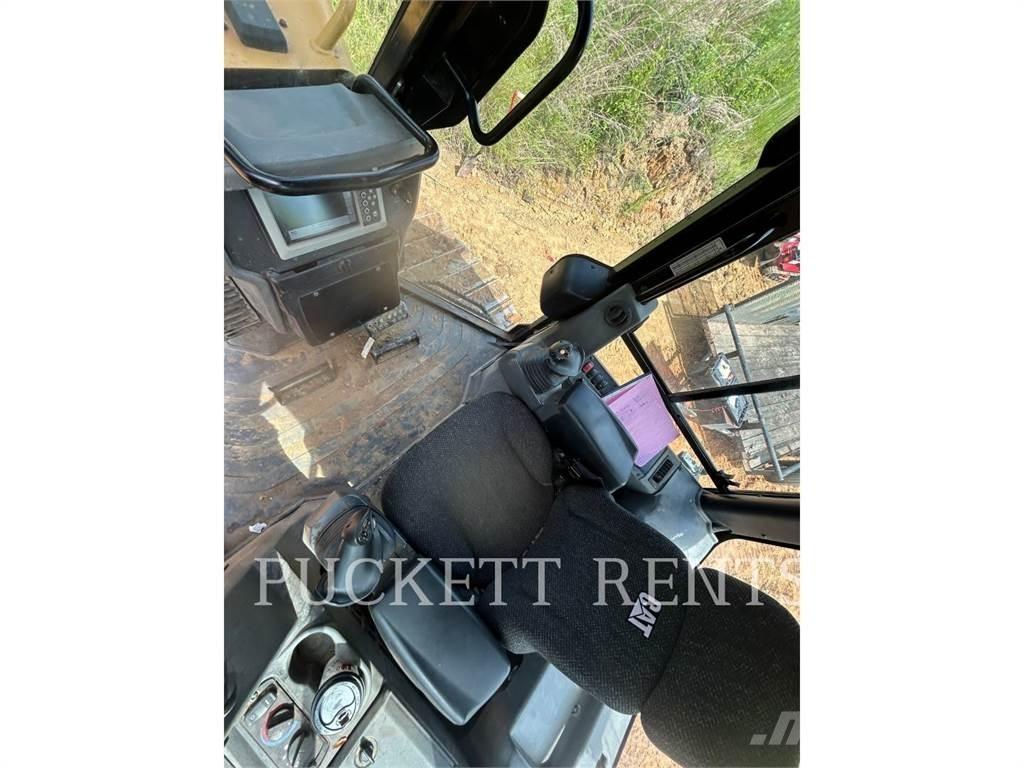 CAT D4K2LGP Dozer cingolati