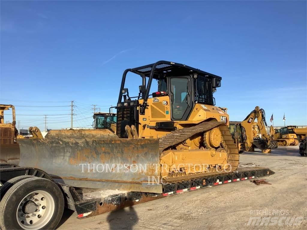 CAT D5 Dozer cingolati