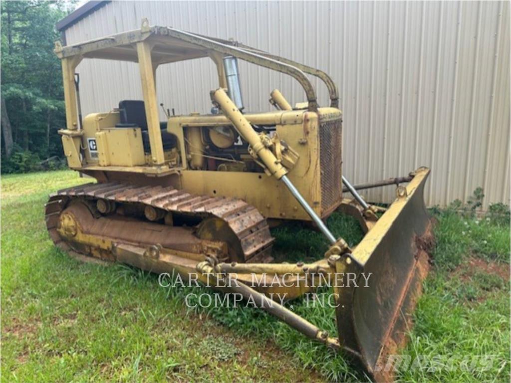 CAT D5 Dozer cingolati