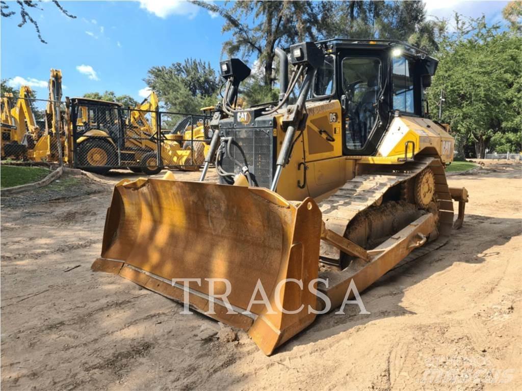 CAT D5 Dozer cingolati