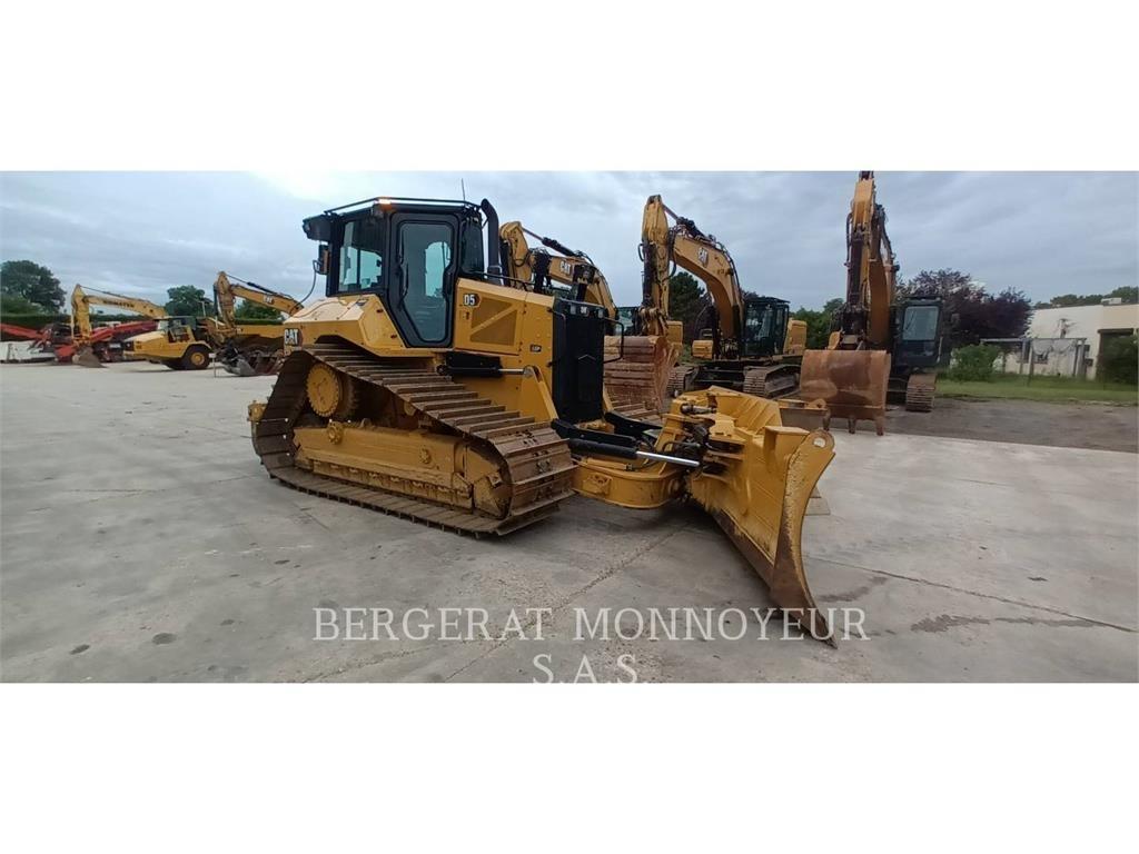 CAT D5 Dozer cingolati