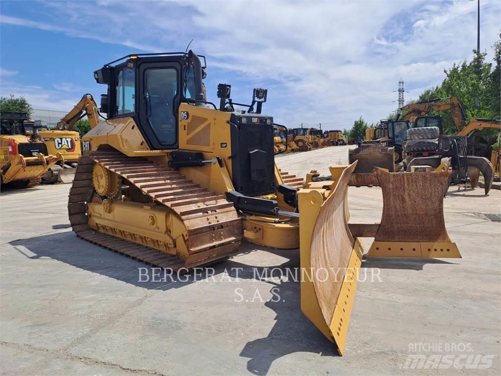 CAT D5 Dozer cingolati