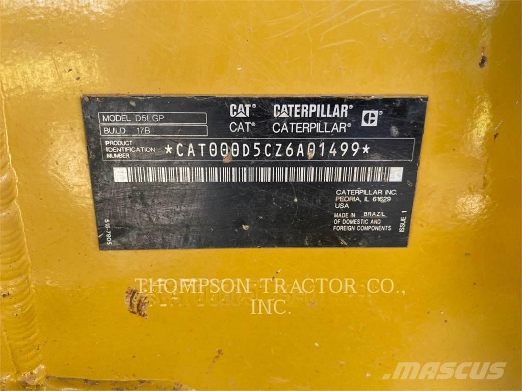 CAT D5 Dozer cingolati