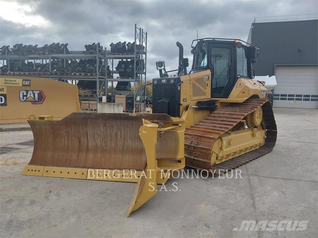 CAT D5 Dozer cingolati