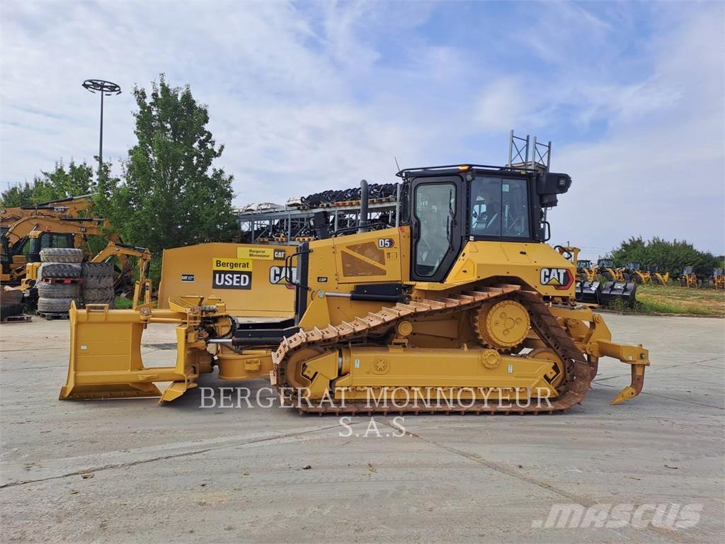 CAT D5 Dozer cingolati