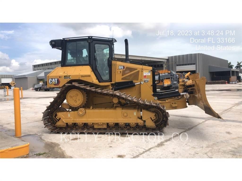 CAT D5 Dozer cingolati