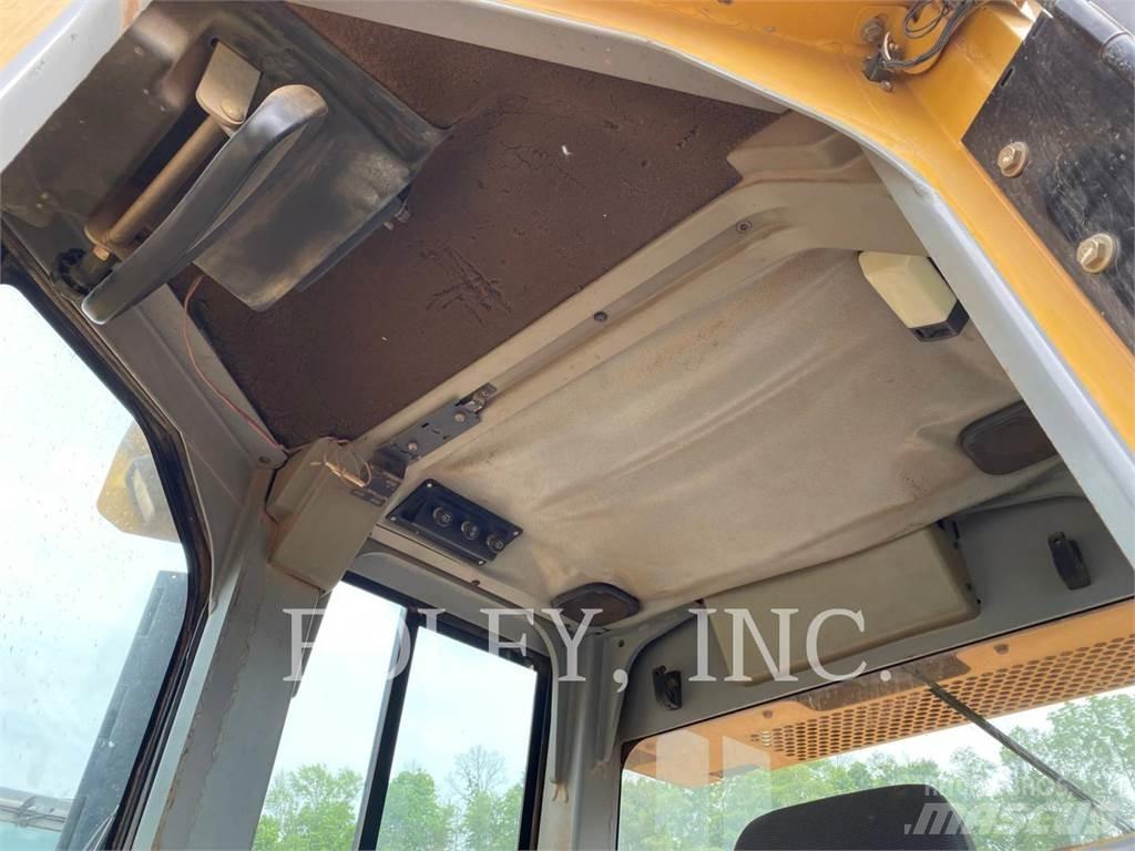 CAT D5G Dozer cingolati