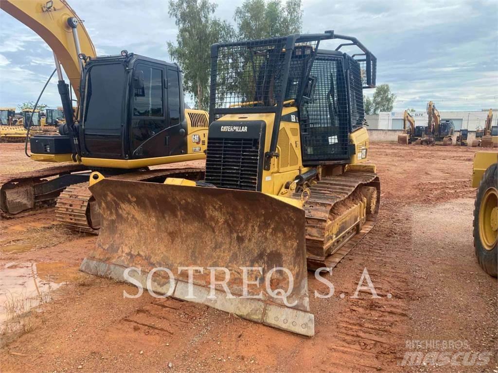 CAT D5K Dozer cingolati