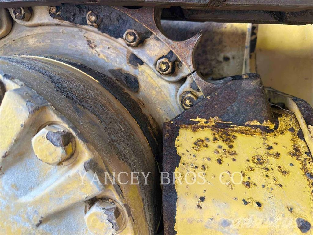 CAT D5K2LGP Dozer cingolati