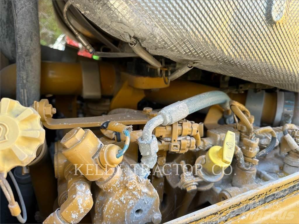 CAT D6 Dozer cingolati