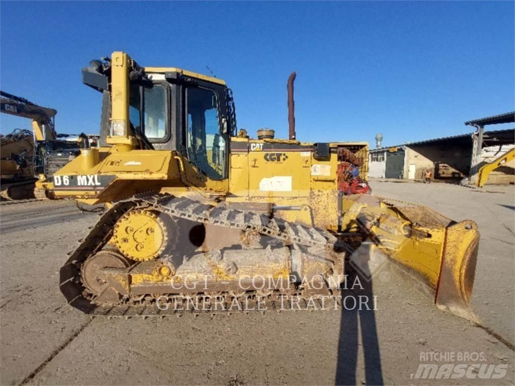 CAT D6M Dozer cingolati