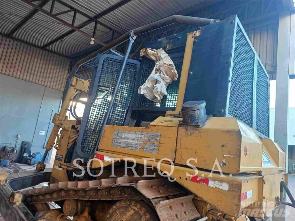 CAT D6T Dozer cingolati