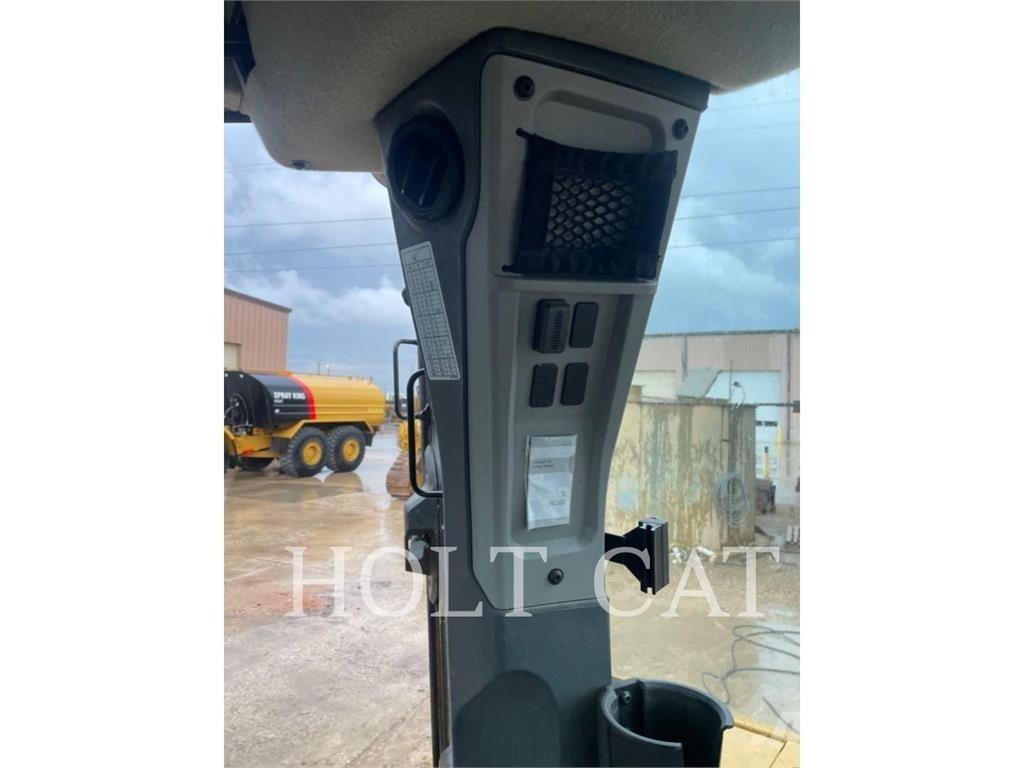 CAT D6XELGPVP3 Mini Pale Gommate