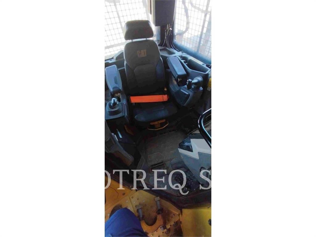 CAT D7 Dozer cingolati