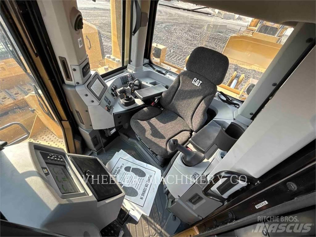 CAT D8 SU Dozer cingolati