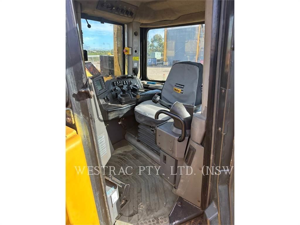 CAT D8T Dozer cingolati