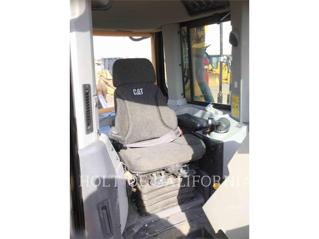 CAT D8T Dozer cingolati