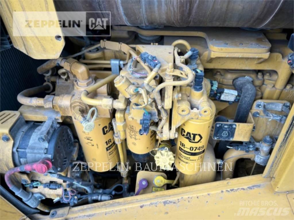 CAT D8T Dozer cingolati