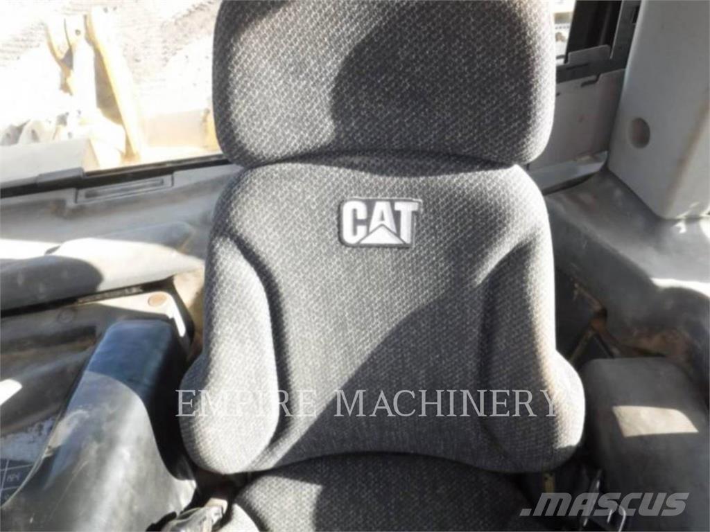 CAT D8T Dozer cingolati
