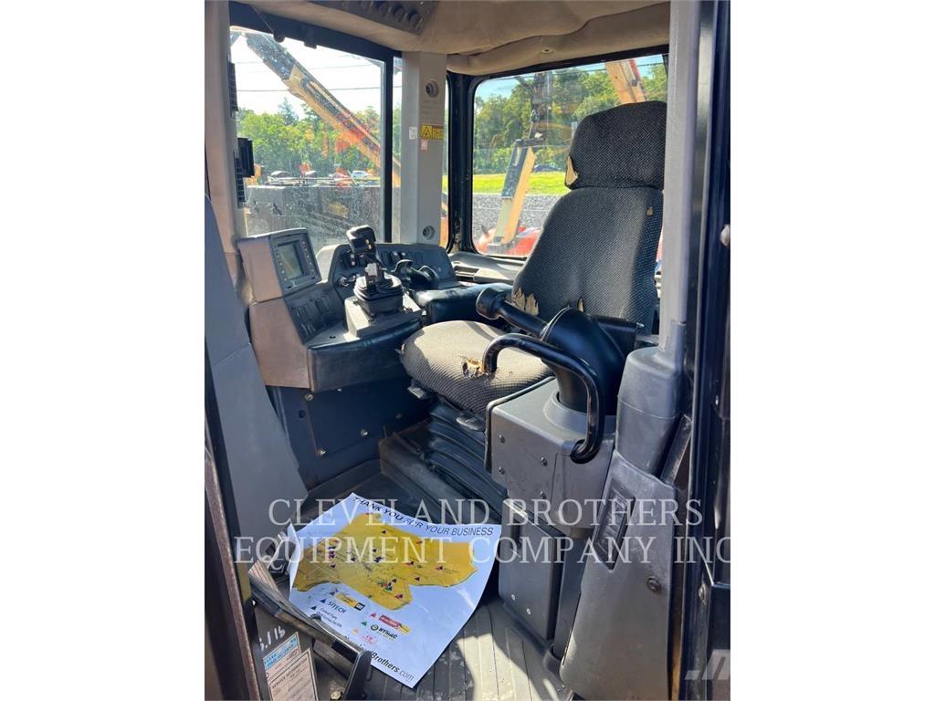 CAT D9T Dozer cingolati