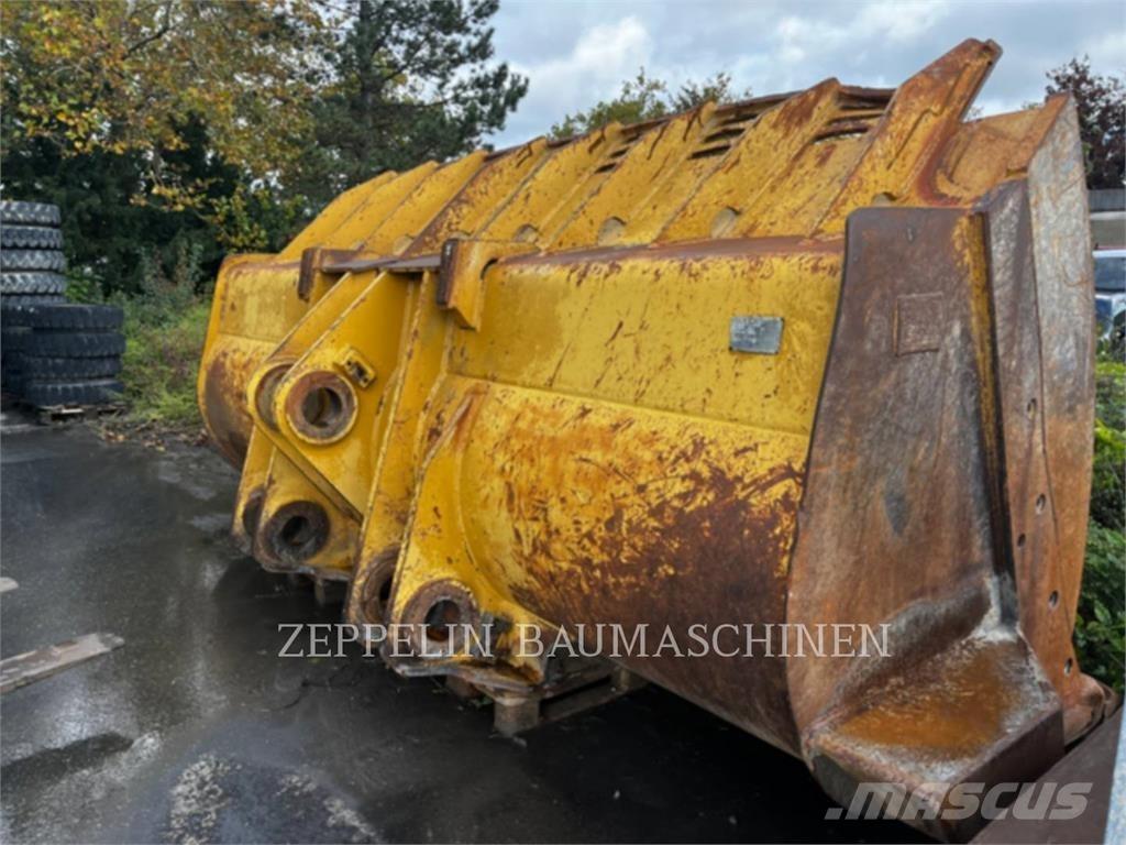 CAT FELSSCHAUFEL 990H Benne