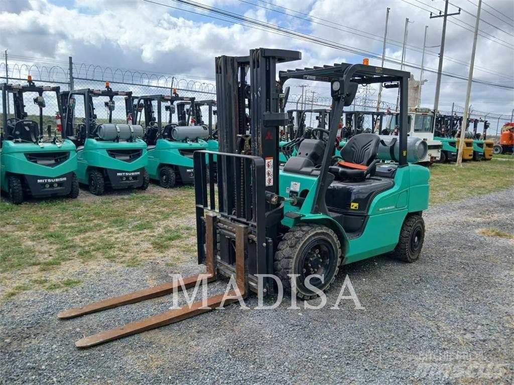 CAT FG30N5-GLE Carrelli elevatori-Altro