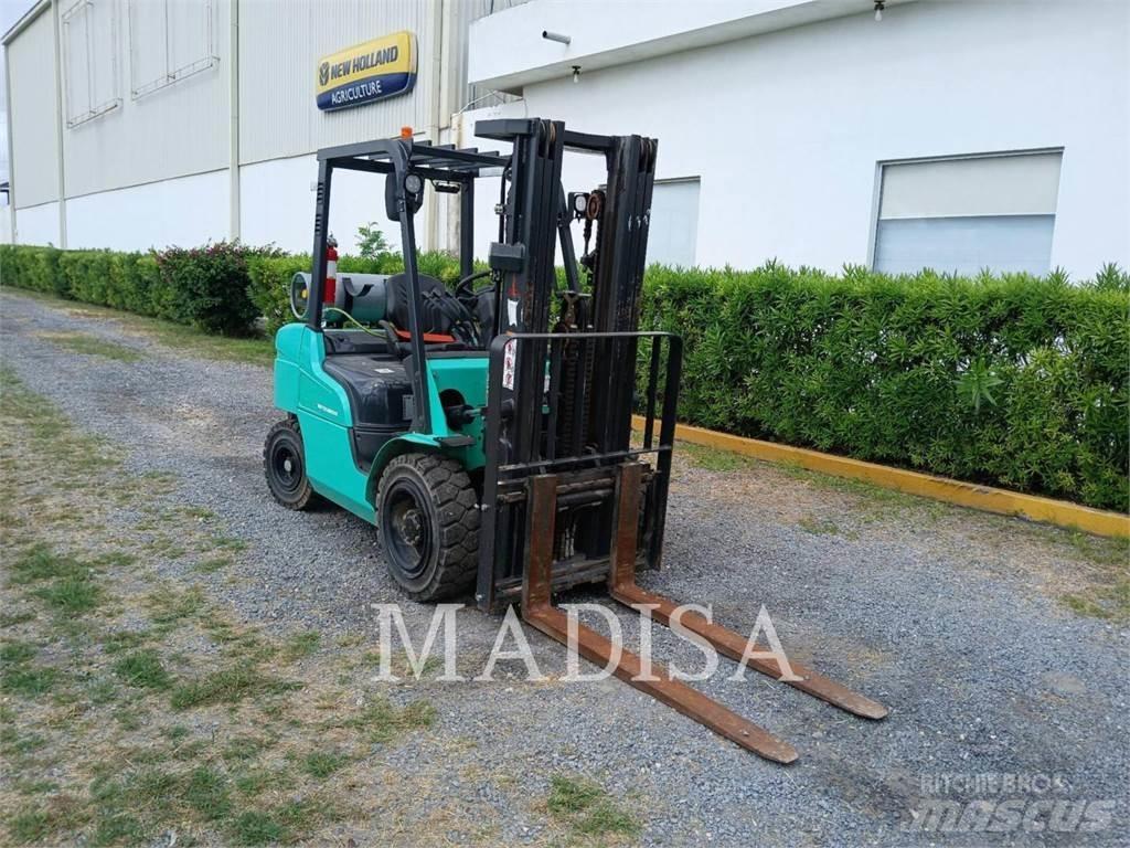 CAT FG30N5-GLE Carrelli elevatori-Altro