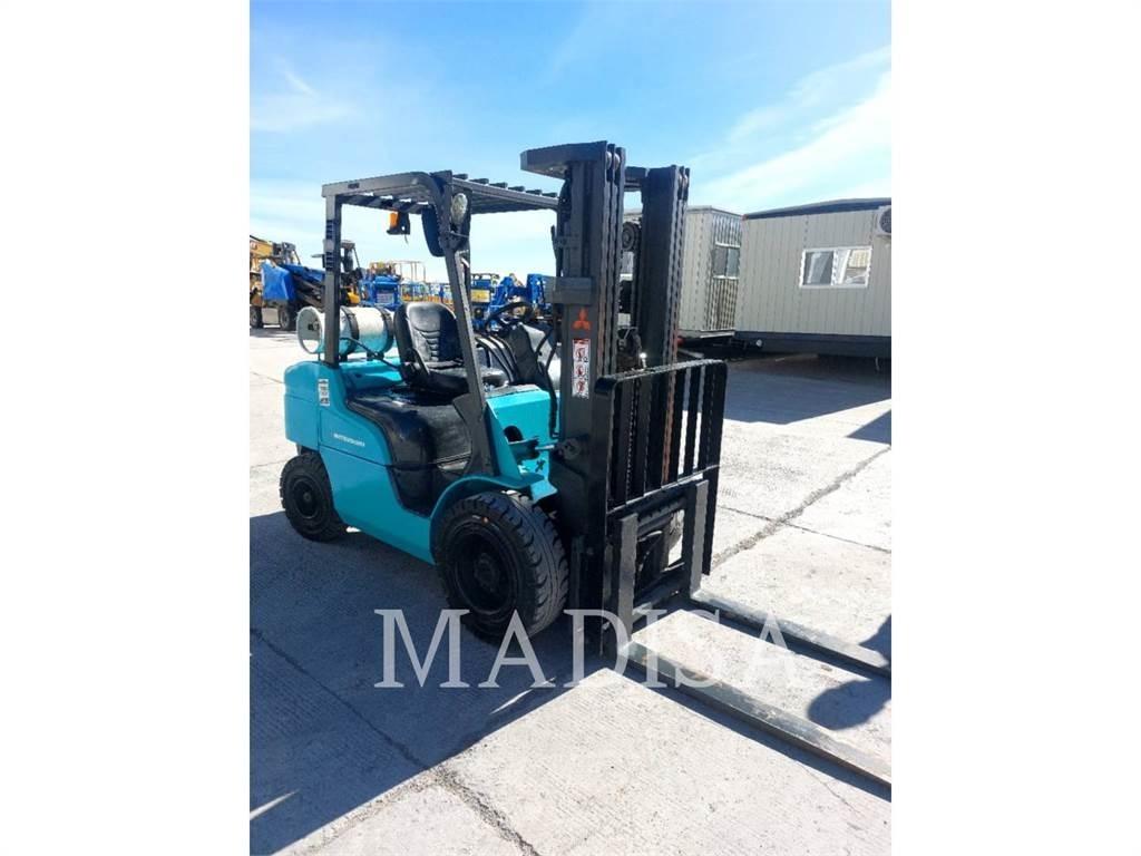 CAT FG30N5-LE Carrelli elevatori-Altro